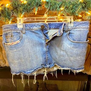 Juniors sz 17 l.e.i. Jean skirt